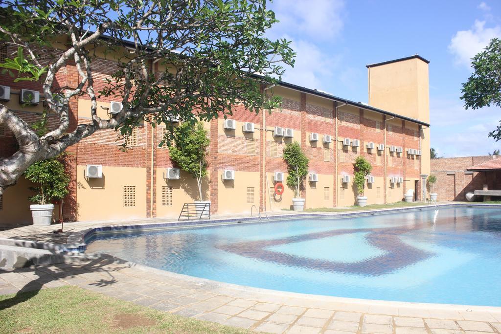 The Long Beach Resort & Spa Koggala Exterior photo