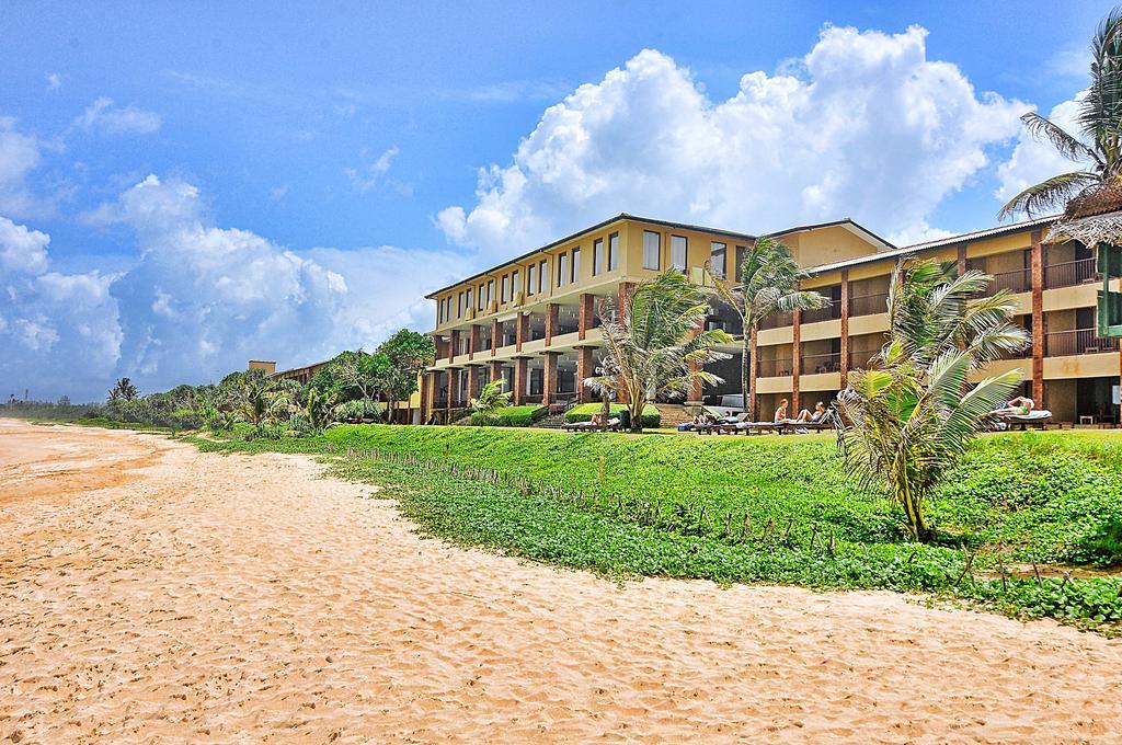 The Long Beach Resort & Spa Koggala Exterior photo
