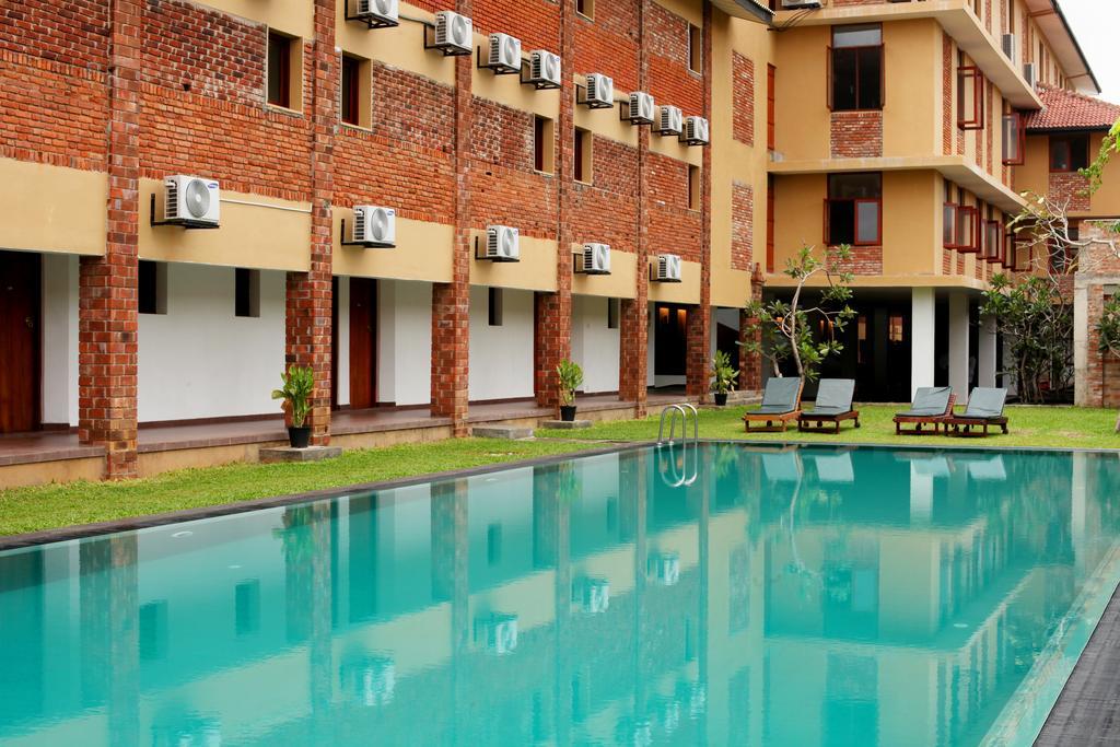 The Long Beach Resort & Spa Koggala Exterior photo