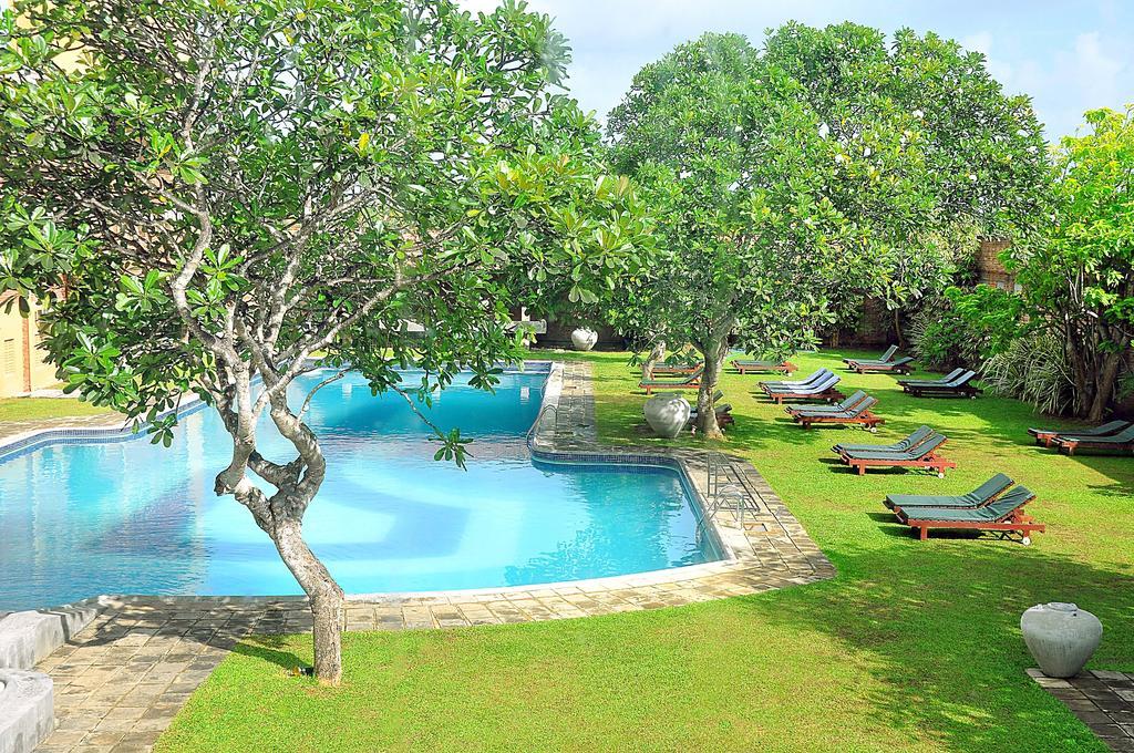 The Long Beach Resort & Spa Koggala Exterior photo