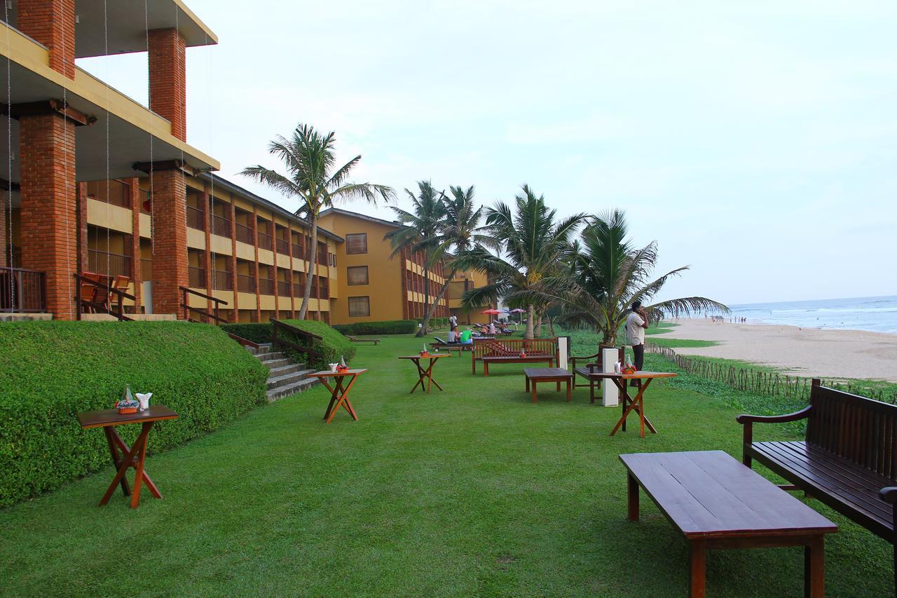 The Long Beach Resort & Spa Koggala Exterior photo